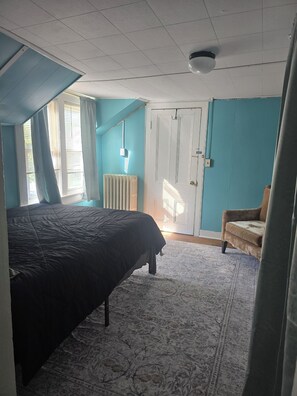 Room - Delightful 2-bedroom apartment in Cortland for your getaway (Cortland)