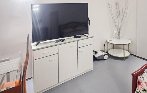 Awesome home in Delekovec with WiFi