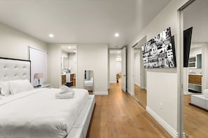 Room - Gardner Piazzetta By Alora Reserve (Los Angeles)