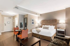 Room - BLOCK King 583 - 2br (Charleston)