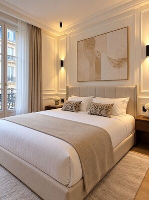 Room - Vrbo Property (Paris)
