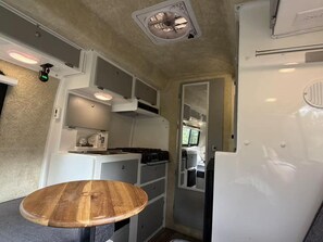 Private kitchen - Cozy Little Camper at Hidden Pond (Needville)