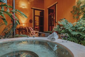 室外 SPA 浴缸