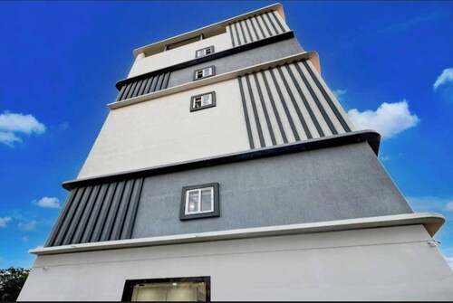 Collection O Mannair Riverview