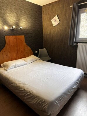 Room - MAXOTEL (Ytrac)
