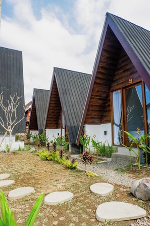 Exterior - Windy Senaru (Kabupaten Lombok Utara)