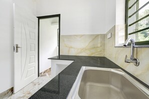 Bathroom - Hotel O EVA RESIDENCY (Kochi)