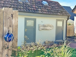 Property grounds - defaultName (Glowe)