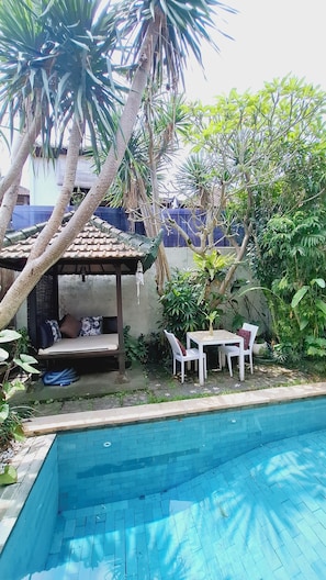 Tempat makan outdoor
