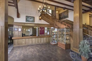 Entrance / Reception - The Highland Hotel Strathpeffer by Belvilla - Standard byuble Room (Strathpeffer)