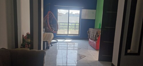 Cozy 2-bedroom apartment in peaceful Bahawalpur with AC and gym