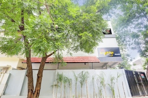 Khuôn viên nơi lưu trú