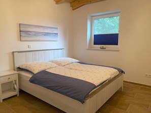 Room - Vrbo Property (Pilsum)