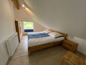 Room - Vrbo Property (Pilsum)