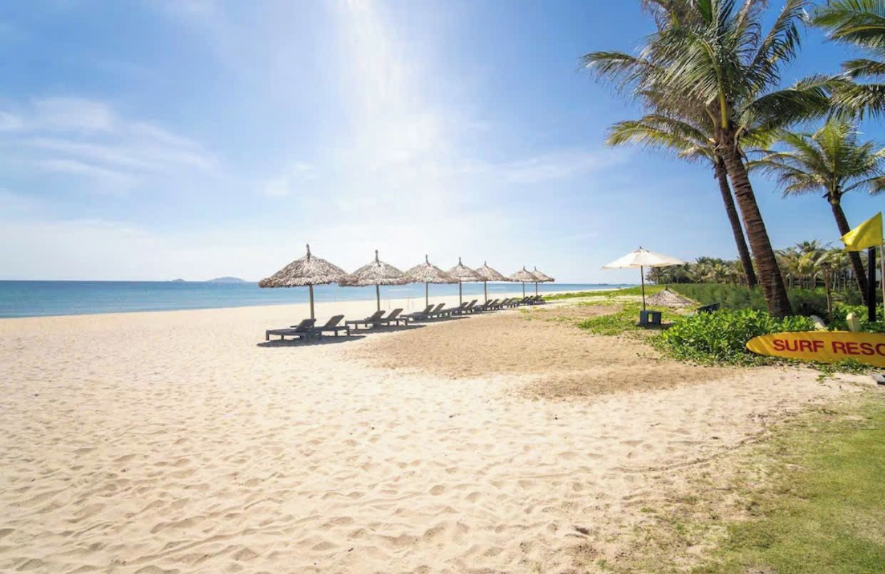 ชายหาด