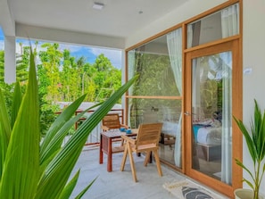 Outdoor dining - Lagoon Villa Maldives (Aa.Thoddoo)