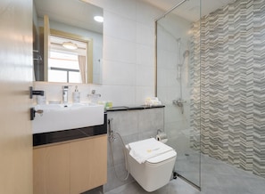 Bathroom - Binghatti Avenue (Dubai)