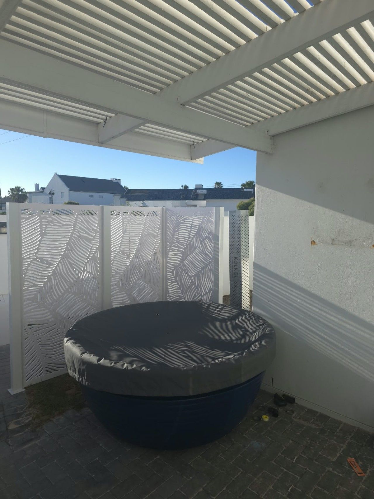 Hit Tub