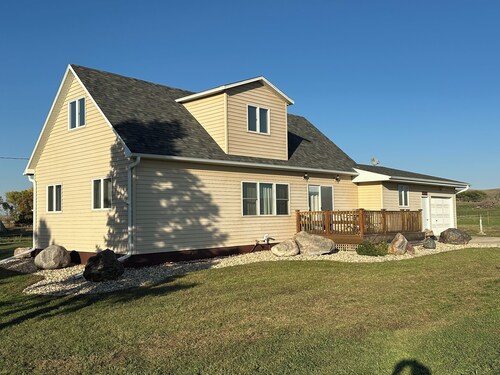 The Coteau Chateau 3-bedroom country home near Conde awaits you