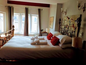 Room - Standard Double Room (Bath)
