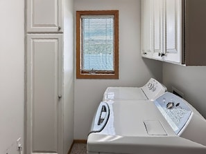 Interior - Peaceful & Private 2 Bed West End Home on a Gated Acre (Billings)