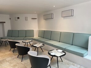 Dining - Vrbo Property (Les portes en ré)