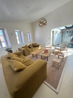 Living area - Vrbo Property (Les portes en ré)