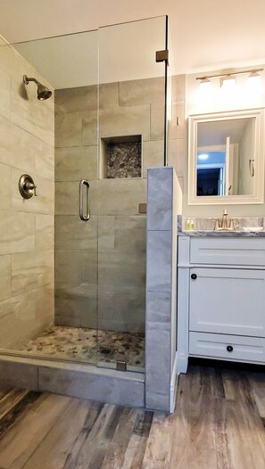 Bathroom - 2-bedroom Condo - Ocean View with Beach Access (Hilton Head Island)