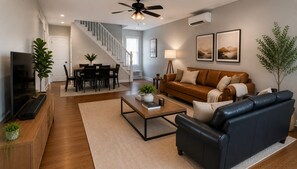 Living area - 3BR Home with Parking - Trolley Square & Little Italy (Wilmington)