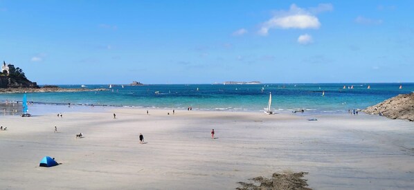 Beach - Les Douets - SAINT COULOMB (SAINT COULOMB)