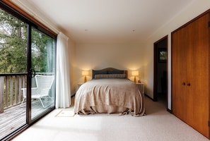 Room - Moonya Retreat | Valley Views, Fireplace & BBQ (Sydney)