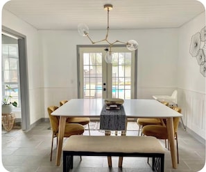Dining - Charming 3-bedroom house with pool and spacious backyard (Lynn Haven)