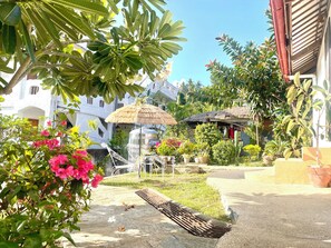 Exterior - Galera Lodge & Cafe (Puerto Galera)