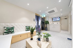 Lobby - REDSTAY (Seoul)