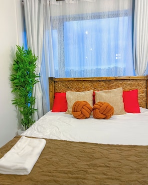 Room - Superb 1-bedroom studio in enchanting Kiambu Road location (Kiambu Road)