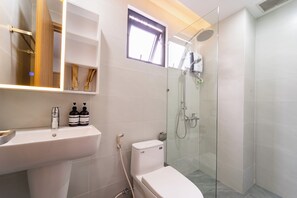 Bathroom - Wabi City (Phuong Cau Ong Lanh)