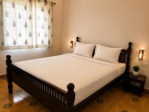 Room - Vox Valavan (Mayiladuthurai)