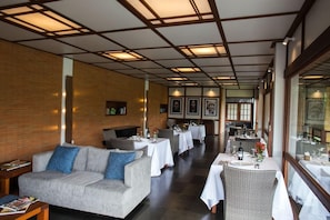 Dining - Suarapura Resort and SPA (Sebatu)