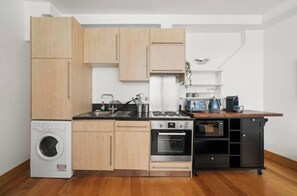 Private kitchen - Chic Apartment in Covent Garden | Prime Location (London)