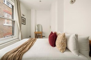 Room - Chic Apartment in Covent Garden | Prime Location (London)