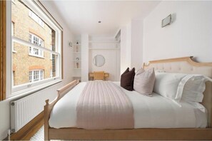 Room - Little Central Covent Garden Gem (London)