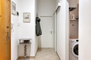 Interior - UR NEST Toscana - One bedroom apartment inside a gracious villetta (Bologna)
