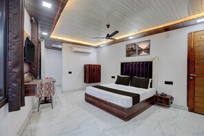Room - Townhouse Tuessday Suites Nearst Mr (Noida)