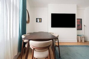 Dining - Central Soho Apartment | Ideal Location | Sleeps 6 (London)