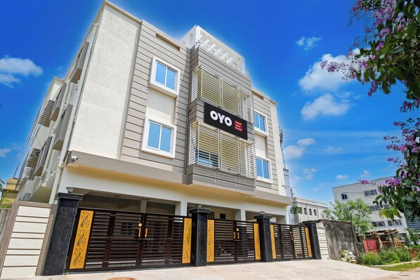 Exterior - Hotel O AMRITA PREMIUM (Bhubaneswar)
