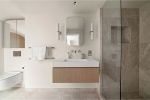 Bathroom - Modern 2BR, 2BA Apartment in Knightsbridge (London)