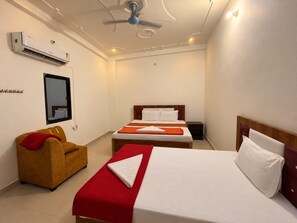 Room - Shree Hanumant Palace (Ayodhya)