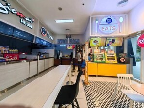 Dining - Citispace 1BR Suite at Fame Residences (Mandaluyong City)