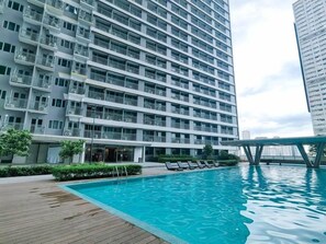Pool - Citispace 1BR Suite at Fame Residences (Mandaluyong City)