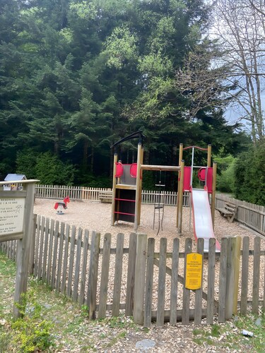 Mobile Home 'Logement au cœur de la montagne' with Mountain View, Private Terrace and Garden